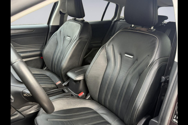 Ford FOCUS Wagon 1.5 EcoBoost 182 pk Vignale,achteruitrijcamera headup display,18 inch, leder,stoelverwarming