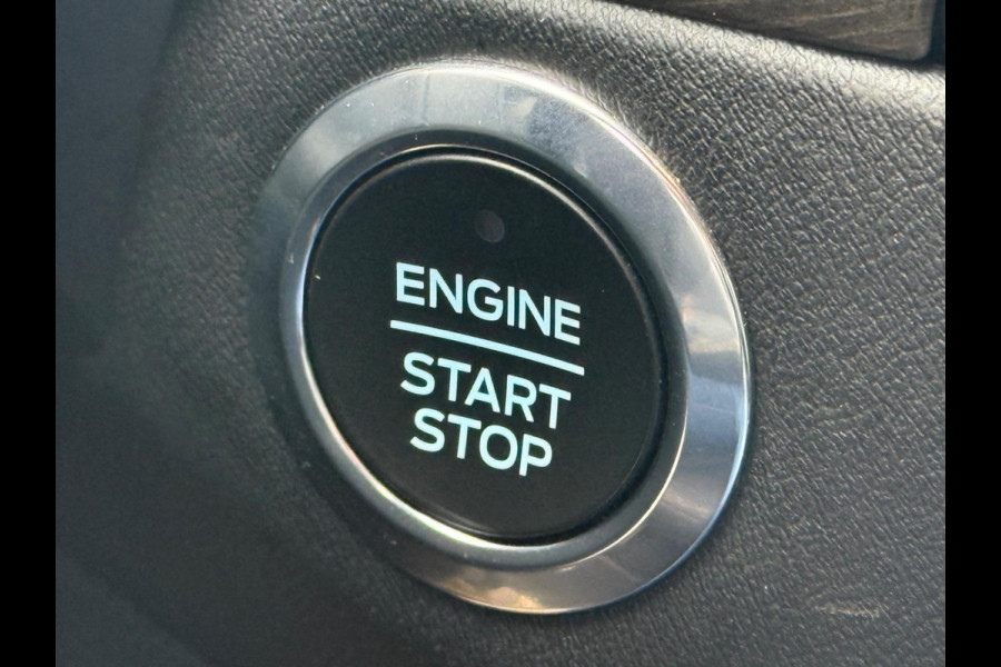 Ford FOCUS Wagon 1.5 EcoBoost 182 pk Vignale,achteruitrijcamera headup display,18 inch, leder,stoelverwarming