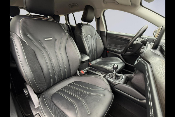 Ford FOCUS Wagon 1.5 EcoBoost 182 pk Vignale,achteruitrijcamera headup display,18 inch, leder,stoelverwarming