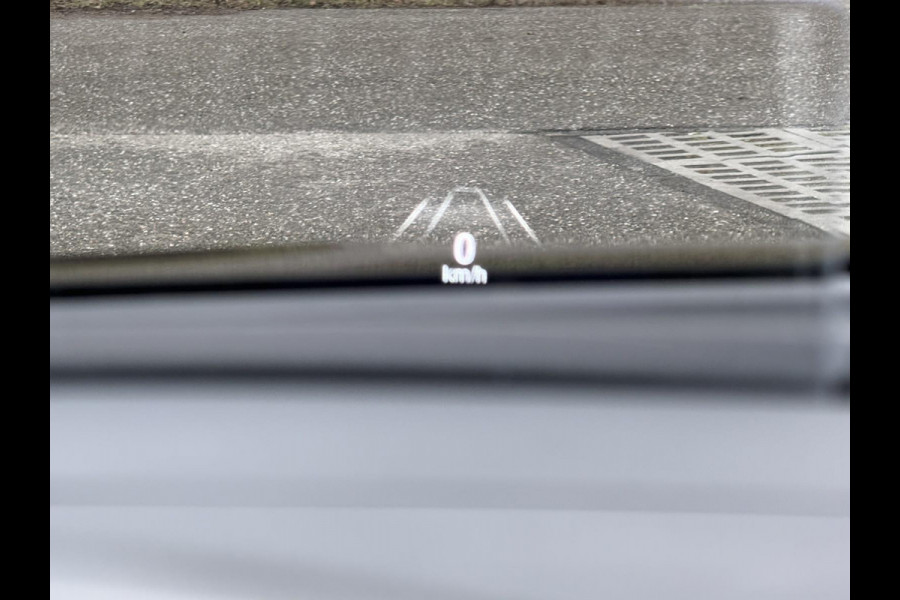 Ford FOCUS Wagon 1.5 EcoBoost 182 pk Vignale,achteruitrijcamera headup display,18 inch, leder,stoelverwarming