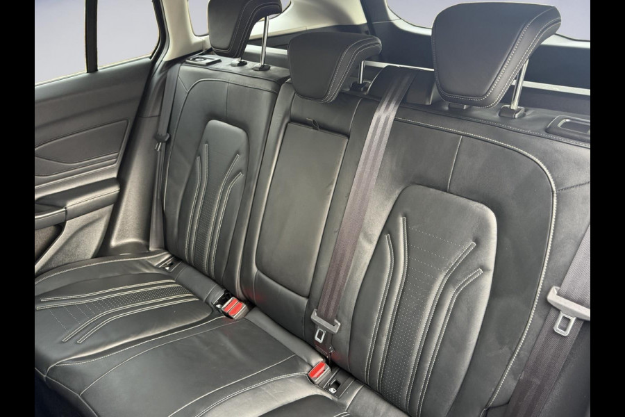 Ford FOCUS Wagon 1.5 EcoBoost 182 pk Vignale,achteruitrijcamera headup display,18 inch, leder,stoelverwarming