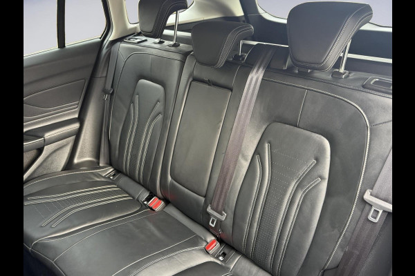 Ford FOCUS Wagon 1.5 EcoBoost 182 pk Vignale,achteruitrijcamera headup display,18 inch, leder,stoelverwarming