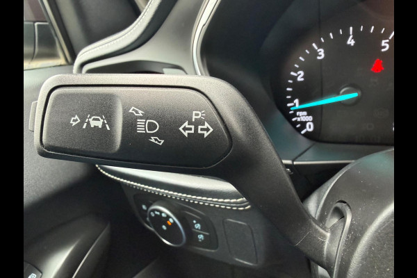 Ford FOCUS Wagon 1.5 EcoBoost 182 pk Vignale,achteruitrijcamera headup display,18 inch, leder,stoelverwarming