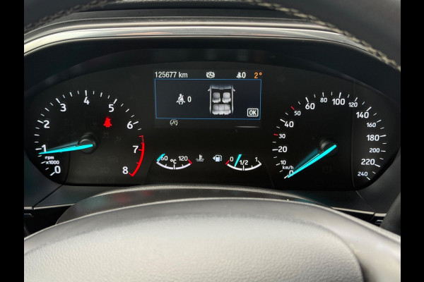 Ford FOCUS Wagon 1.5 EcoBoost 182 pk Vignale,achteruitrijcamera headup display,18 inch, leder,stoelverwarming