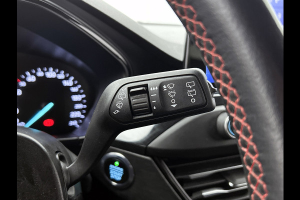 Ford Focus 1.0 EcoBoost ST Line Business (STUUR-/STOELVERWARMING, CAMERA, CARPLAY, PDC, CLIMA, NAVI, GOED ONDERHOUDEN)