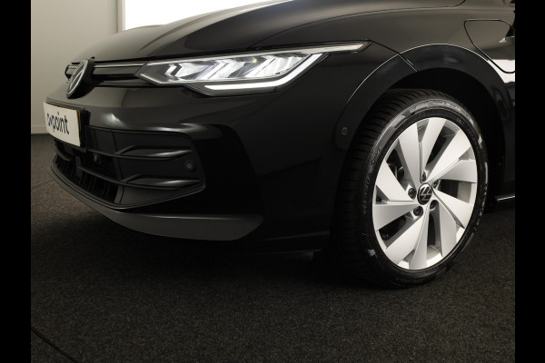 Volkswagen Golf 1.5 eHybrid Life Edition 204 pk Automaat (DSG) | Verlengde garantie | Navigatie via App | Parkeersensoren (Park assist) | Achteruitrijcamera | Stoelverwarming |
