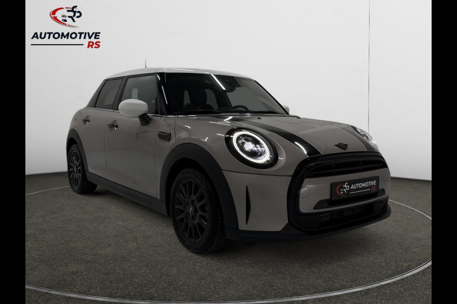 MINI Mini 1.5 Cooper Navi Leer Camera PDC Carplay Keyless Go & Entry LM velgen Zwarte hemel Stoelverw. Sportstoelen LED BTW auto!