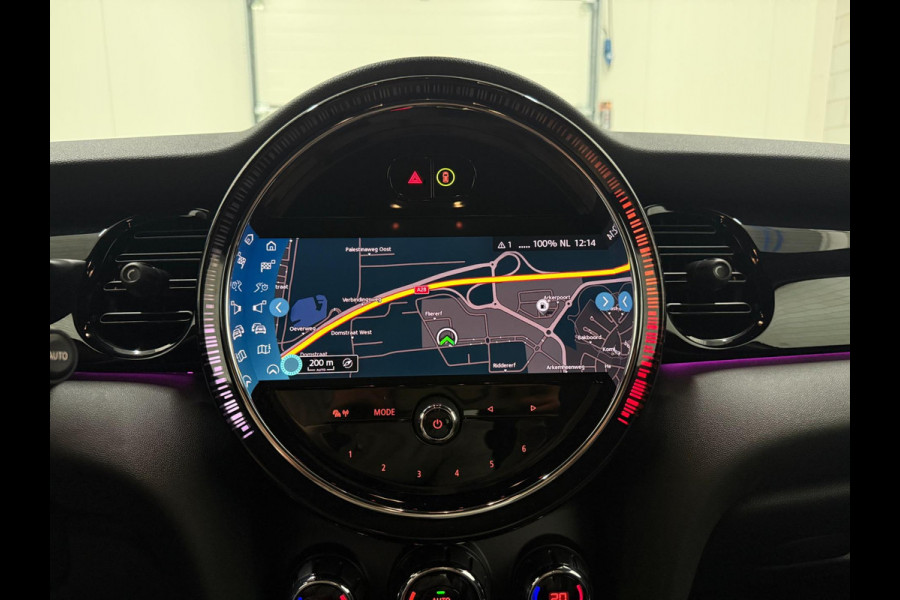 MINI Mini 1.5 Cooper Navi Leer Camera PDC Carplay Keyless Go & Entry LM velgen Zwarte hemel Stoelverw. Sportstoelen LED BTW auto!