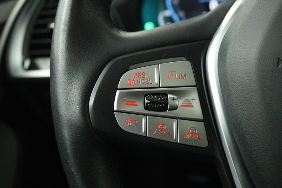 BMW iX3 High Executive 80 kWh (PANORAMADAK, STOELVERWARMING, CAMERA, CRUISE ADAPTIEF, ELEKTR STOELEN, DEALER ONDERHOUDEN)