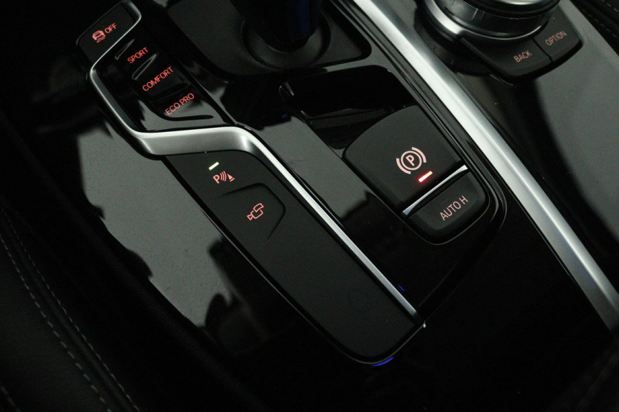 BMW iX3 High Executive 80 kWh (PANORAMADAK, STOELVERWARMING, CAMERA, CRUISE ADAPTIEF, ELEKTR STOELEN, DEALER ONDERHOUDEN)