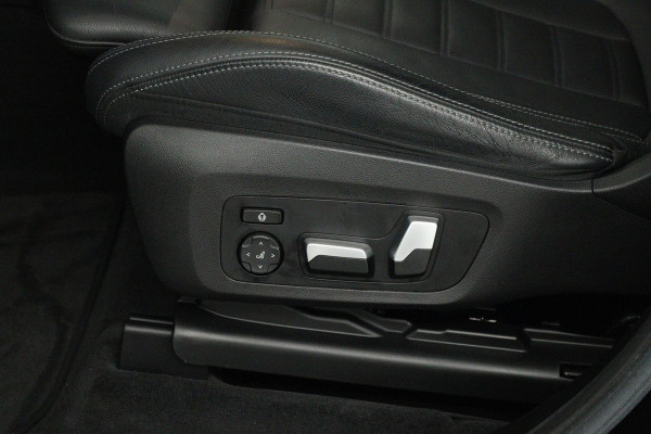 BMW iX3 High Executive 80 kWh (PANORAMADAK, STOELVERWARMING, CAMERA, CRUISE ADAPTIEF, ELEKTR STOELEN, DEALER ONDERHOUDEN)