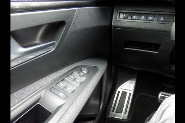 Peugeot 3008 HYbrid | GT-Line | Automaat | Sportpakket | 18" |