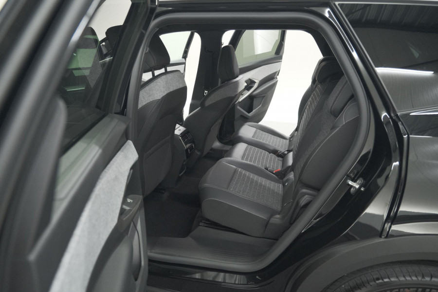 Peugeot 5008 1.2 Hybrid 136 Allure | 7 Zitplaatsen | Camera | Stoelverwarming | Navigatie