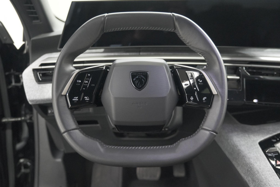 Peugeot 5008 1.2 Hybrid 136 Allure | 7 Zitplaatsen | Camera | Stoelverwarming | Navigatie