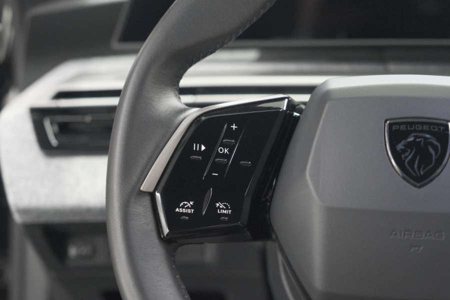Peugeot 5008 1.2 Hybrid 136 Allure | 7 Zitplaatsen | Camera | Stoelverwarming | Navigatie