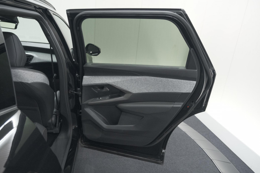 Peugeot 5008 1.2 Hybrid 136 Allure | 7 Zitplaatsen | Camera | Stoelverwarming | Navigatie