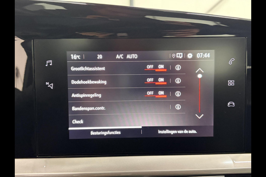 Opel Mokka 1.2 T Leder Navi Camera PDC Climate Stoelverwarm. Carplay Cruise BTW auto