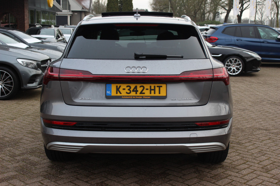 Audi e-tron 50 quattro Business edition Plus 71 kWh / Panoramadak / Camera / Luchtvering / Intr.voorverwarming / Leder&Alcantara / 20'' / Navigatie / DAB / Stoelverwarming / ACC