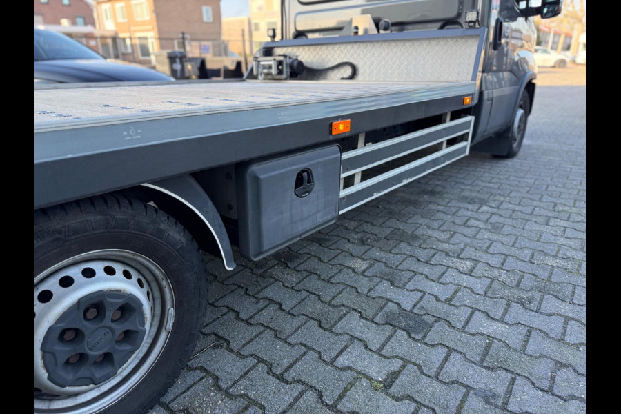 Iveco Daily 35S21 3.0 410 AUTOMAAT CARPLAY-CLIMA-CRUISE-ELEKTRISCHE LIER-FULL LED-LUCHTVERING-NAVIGATIE-TACHOGRAAF-TREKHAAK