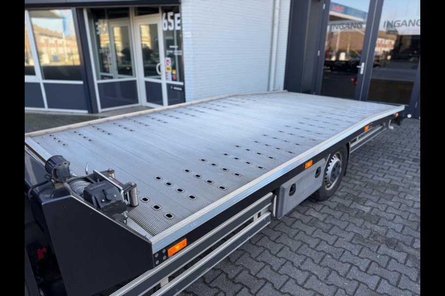 Iveco Daily 35S21 3.0 410 AUTOMAAT CARPLAY-CLIMA-CRUISE-ELEKTRISCHE LIER-FULL LED-LUCHTVERING-NAVIGATIE-TACHOGRAAF-TREKHAAK