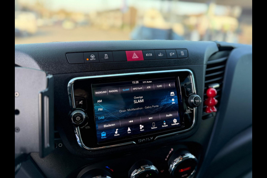 Iveco Daily 35S21 3.0 410 AUTOMAAT CARPLAY-CLIMA-CRUISE-ELEKTRISCHE LIER-FULL LED-LUCHTVERING-NAVIGATIE-TACHOGRAAF-TREKHAAK