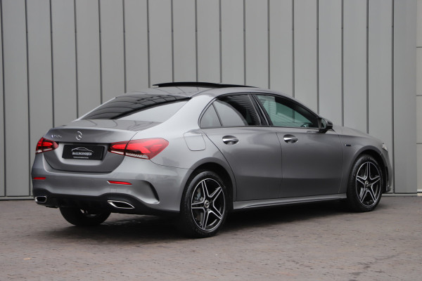 Mercedes-Benz A-Klasse 250e Sedan AMG | 218PK | Pano | Keyless-go | Sfeerverlichting | Memory | Multibeam | Standkachel | Widescreen | NL-Auto | 2021.