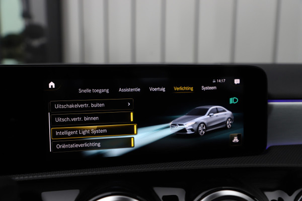 Mercedes-Benz A-Klasse 250e Sedan AMG | 218PK | Pano | Keyless-go | Sfeerverlichting | Memory | Multibeam | Standkachel | Widescreen | NL-Auto | 2021.