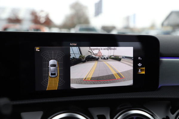 Mercedes-Benz A-Klasse 250e Sedan AMG | 218PK | Pano | Keyless-go | Sfeerverlichting | Memory | Multibeam | Standkachel | Widescreen | NL-Auto | 2021.