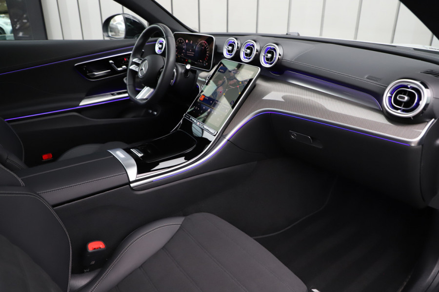 Mercedes-Benz CLE Coupé 300e AMG | 313PK | Pano | Head-up | Keyless-go | Burmester | Sfeerverlichting | Digital-light | Distronic | 2024.