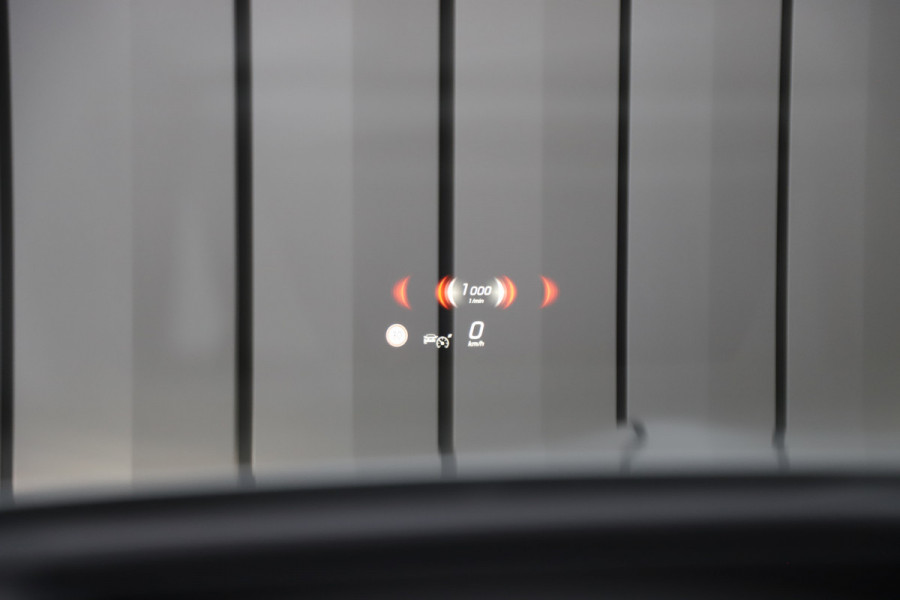 Mercedes-Benz CLE Coupé 300e AMG | 313PK | Pano | Head-up | Keyless-go | Burmester | Sfeerverlichting | Digital-light | Distronic | 2024.