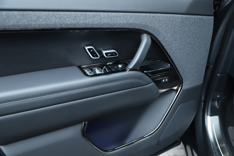 Land Rover Range Rover Sport 3.0 P550e Autobiography PHEV | 550PK | Luchtvering | Achterasbesturing | Head-up | Keyless-go | Sfeerverlichting | Meridian 3D |