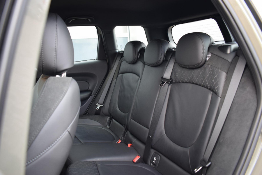 MINI Clubman 1.5 Cooper Chili | Apple CarPlay | Leer | LED | Climate