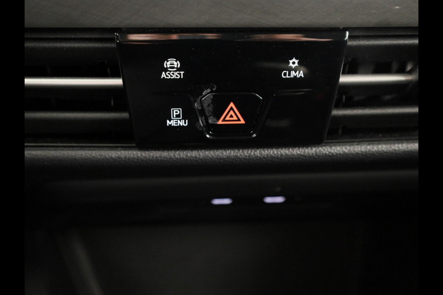 Volkswagen Golf 1.0 TSI Life 110 pk | Navigatie | Parkeersensoren | Adaptieve cruise control | LED koplampen | Apple Carplay/Android Auto |