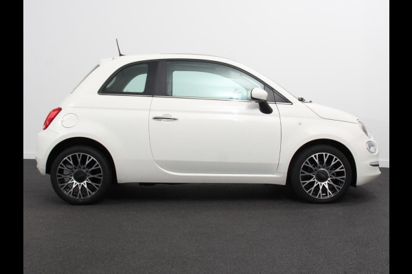 Fiat 500 1.0 Hybrid Dolcevita | Panorama dak | Climate Control | Cruise Control | Navigatie | Apple Carplay/Android Auto | Dab | Digitale Cockpit | Parkeer Sensoren | Lichtmetalen Velgen 16"  | Led