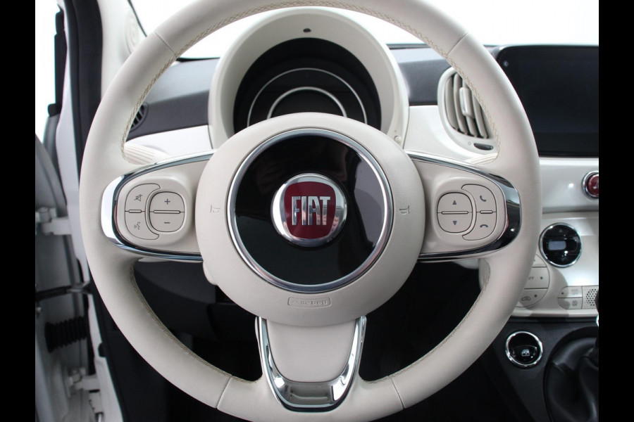 Fiat 500 1.0 Hybrid Dolcevita | Panorama dak | Climate Control | Cruise Control | Navigatie | Apple Carplay/Android Auto | Dab | Digitale Cockpit | Parkeer Sensoren | Lichtmetalen Velgen 16"  | Led