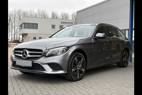 Mercedes-Benz C-Klasse Estate 300 e Avantgarde 320pk PHEV | Trekhaak | Adaptive cruise control | Stoelverwarming | Dodehoeksensoren | Elektrische stoelen met geheugenfunctie | Head up Display |