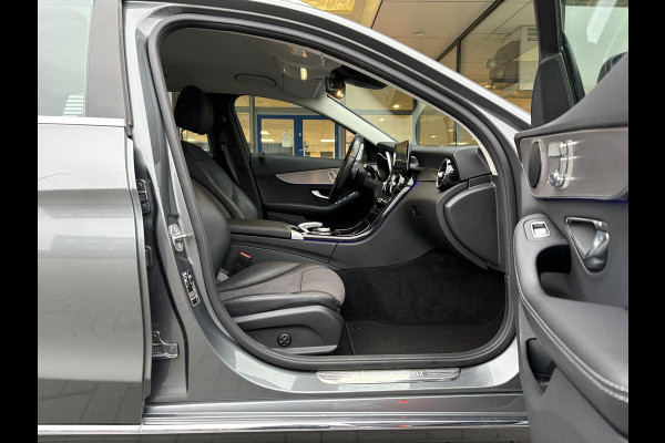 Mercedes-Benz C-Klasse Estate 300 e Avantgarde 320pk PHEV | Trekhaak | Adaptive cruise control | Stoelverwarming | Dodehoeksensoren | Elektrische stoelen met geheugenfunctie | Head up Display |