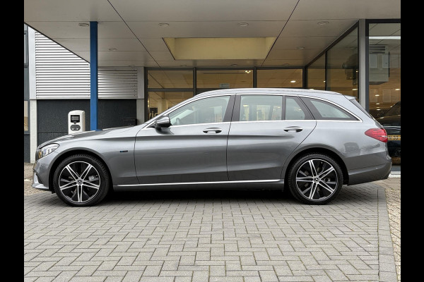 Mercedes-Benz C-Klasse Estate 300 e Avantgarde 320pk PHEV | Trekhaak | Adaptive cruise control | Stoelverwarming | Dodehoeksensoren | Elektrische stoelen met geheugenfunctie | Head up Display |