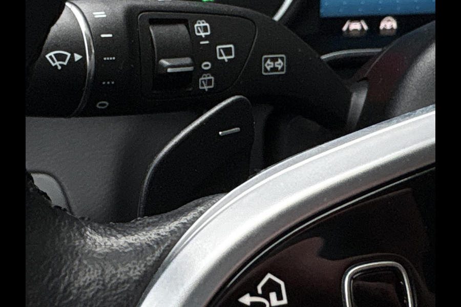 Mercedes-Benz C-Klasse Estate 300 e Avantgarde 320pk PHEV | Trekhaak | Adaptive cruise control | Stoelverwarming | Dodehoeksensoren | Elektrische stoelen met geheugenfunctie | Head up Display |