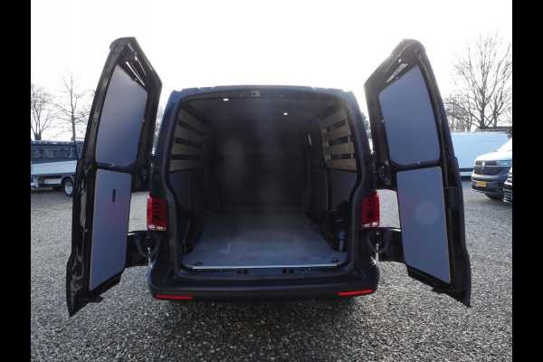 Volkswagen Transporter 2.0 TDI 110PK, L2H1, Airco