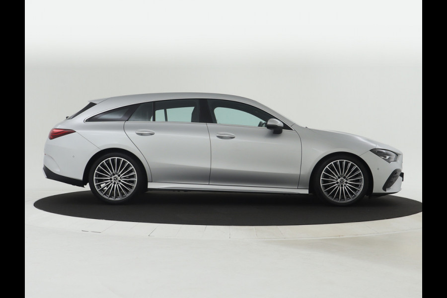 Mercedes-Benz CLA-Klasse Shooting Brake 180 AMG Sportpakket | Keyless Go | Sfeerverlichting | Car Play | Stoelverwarming | Parkeerpakket met Camera | Inclusief 24 maanden Mercedes-Benz Certified garantie voor Europa.