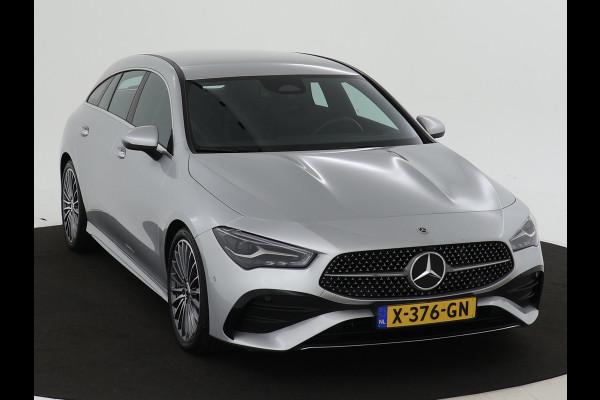 Mercedes-Benz CLA-Klasse Shooting Brake 180 AMG Sportpakket | Keyless Go | Sfeerverlichting | Car Play | Stoelverwarming | Parkeerpakket met Camera | Inclusief 24 maanden Mercedes-Benz Certified garantie voor Europa.