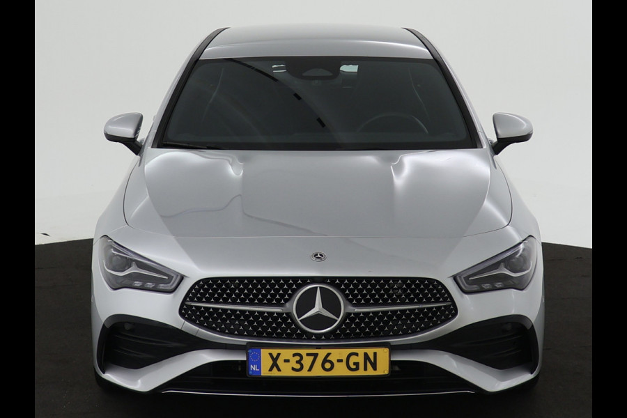 Mercedes-Benz CLA-Klasse Shooting Brake 180 AMG Sportpakket | Keyless Go | Sfeerverlichting | Car Play | Stoelverwarming | Parkeerpakket met Camera | Inclusief 24 maanden Mercedes-Benz Certified garantie voor Europa.