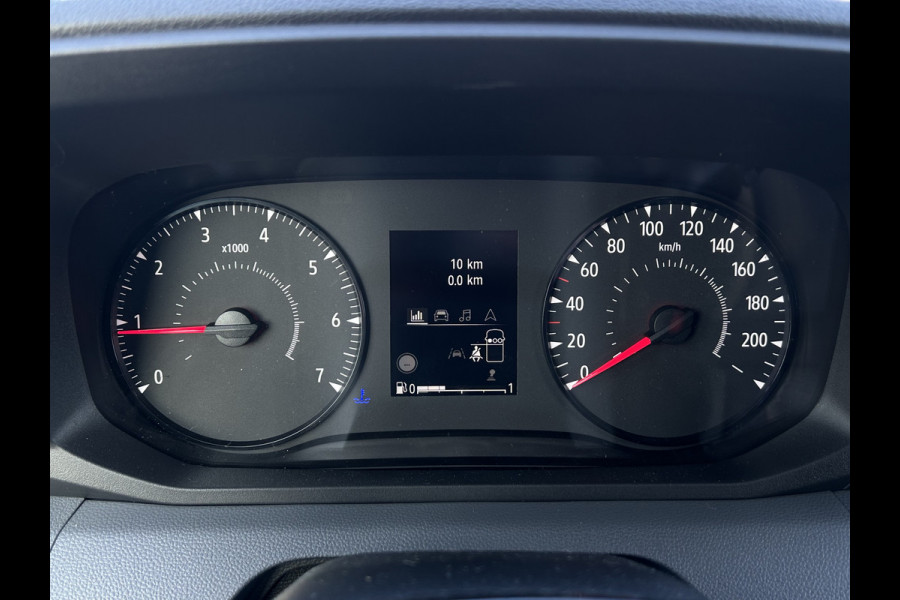 Renault Master T35 2.0 dCi 130 PK + PAKKET / L2H2 / NIEUW !! BPM VRIJ / TREKHAAK / CAMERA / CRUISE / AIRCO / APPLE CARPLAY / ANDROID AUTO