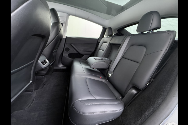 Tesla Model Y Performance AWD 535PK Leder Warmtepomp Autopilot FSD-4 Computer Panodak Navi Ecc Lmv 21" Elek.Stoelen+Memory Stoel+Stuurverwarmi Privacy Glas Matrix-Led Lithium-ion AMD Ryzen™ 4WD 1e Eigenaar Origineel Nederlandse Auto Fabrieksgarantie nog van toepassing