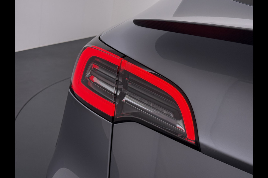 Tesla Model Y Performance AWD 535PK Leder Warmtepomp Autopilot FSD-4 Computer Panodak Navi Ecc Lmv 21" Elek.Stoelen+Memory Stoel+Stuurverwarmi Privacy Glas Matrix-Led Lithium-ion AMD Ryzen™ 4WD 1e Eigenaar Origineel Nederlandse Auto Fabrieksgarantie nog van toepassing