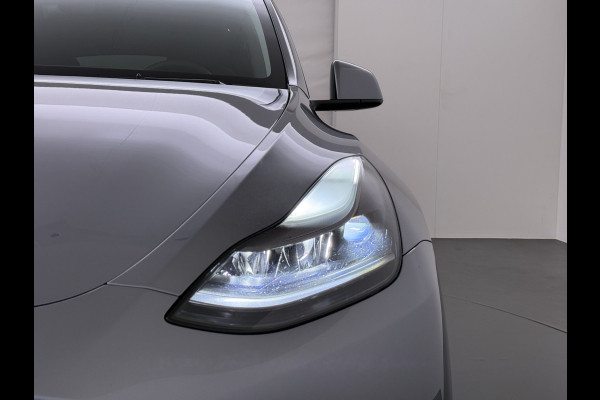Tesla Model Y Performance AWD 535PK Leder Warmtepomp Autopilot FSD-4 Computer Panodak Navi Ecc Lmv 21" Elek.Stoelen+Memory Stoel+Stuurverwarmi Privacy Glas Matrix-Led Lithium-ion AMD Ryzen™ 4WD 1e Eigenaar Origineel Nederlandse Auto Fabrieksgarantie nog van toepassing
