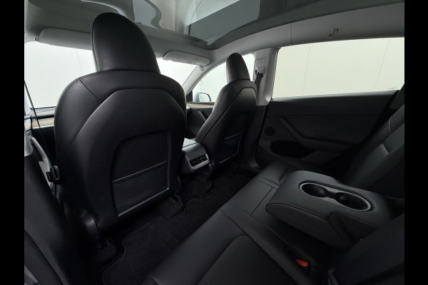 Tesla Model Y Performance AWD 535PK Leder Warmtepomp Autopilot FSD-4 Computer Panodak Navi Ecc Lmv 21" Elek.Stoelen+Memory Stoel+Stuurverwarmi Privacy Glas Matrix-Led Lithium-ion AMD Ryzen™ 4WD 1e Eigenaar Origineel Nederlandse Auto Fabrieksgarantie nog van toepassing