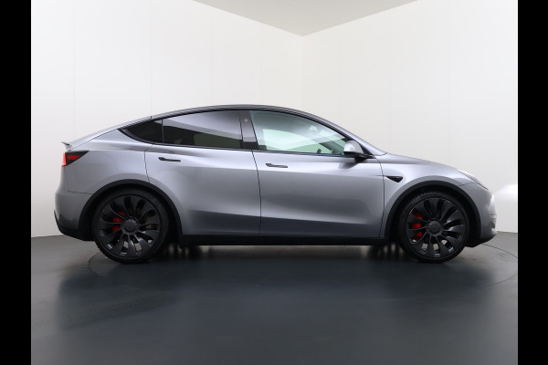 Tesla Model Y Performance AWD 535PK Leder Warmtepomp Autopilot FSD-4 Computer Panodak Navi Ecc Lmv 21" Elek.Stoelen+Memory Stoel+Stuurverwarmi Privacy Glas Matrix-Led Lithium-ion AMD Ryzen™ 4WD 1e Eigenaar Origineel Nederlandse Auto Fabrieksgarantie nog van toepassing