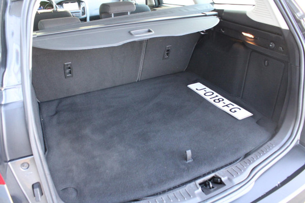 Ford FOCUS Wagon 1.0 Lease Edition | Trekhaak | Stoelverwarming | Airco | Cruise Control | Navigatie | CarPlay |